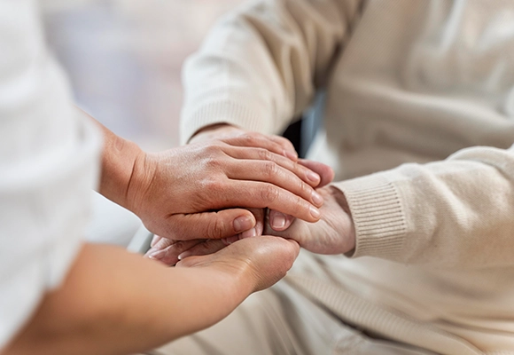 Evde Hasta Bakımında SGK Desteği Var mı? Devlet Yardımları 2026 Rehberi